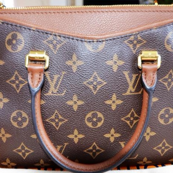 SOLD       NWT Louis Vuitton Pallas BB in Noisette - Picture 5 of 8